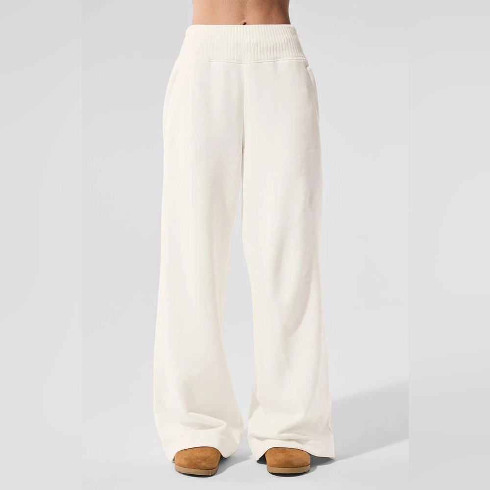 ALO Yoga Serenity wide leg sweatpants
